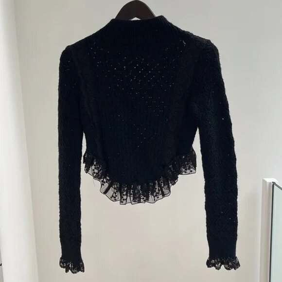 Chic black mock neck cropped sweater - Picture 3 of 5